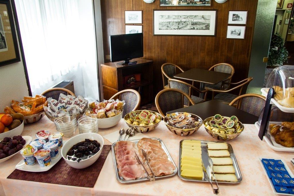 Hotel Mantegna Μάντοβα Εξωτερικό φωτογραφία