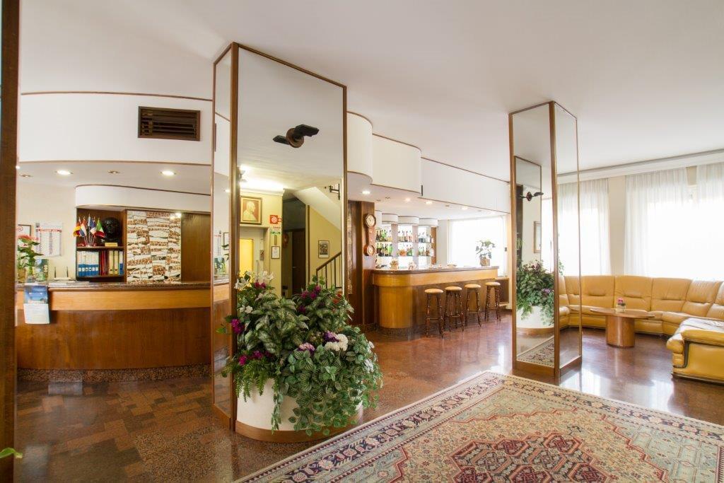 Hotel Mantegna Μάντοβα Εξωτερικό φωτογραφία