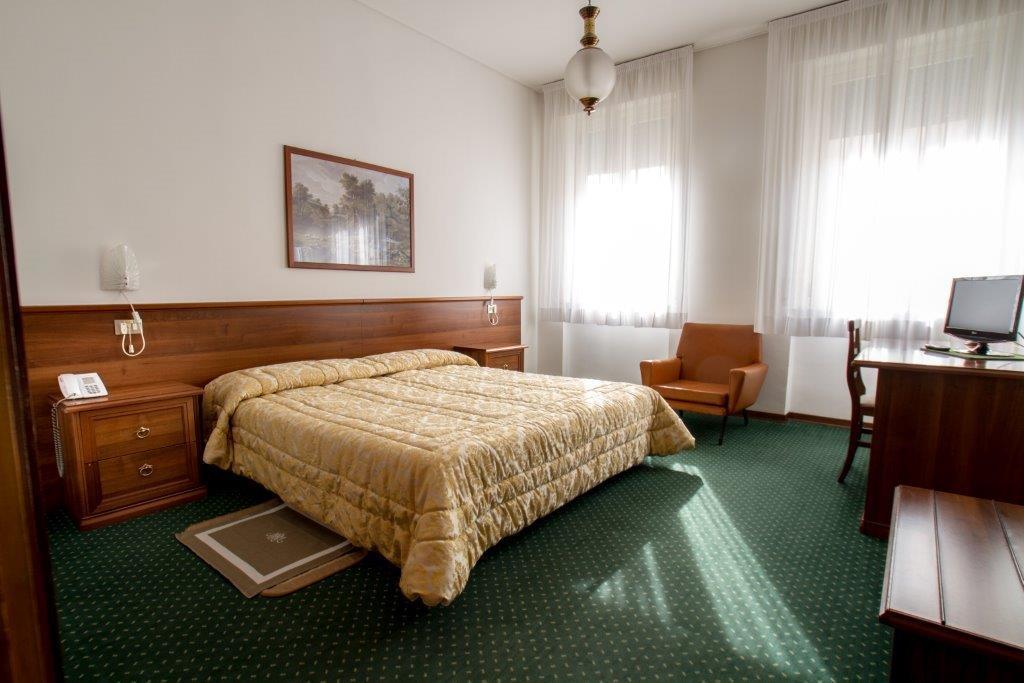 Hotel Mantegna Μάντοβα Εξωτερικό φωτογραφία